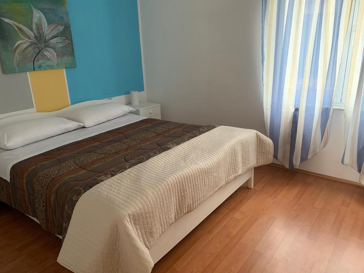 Apartman Kartec Krk Town Exterior foto